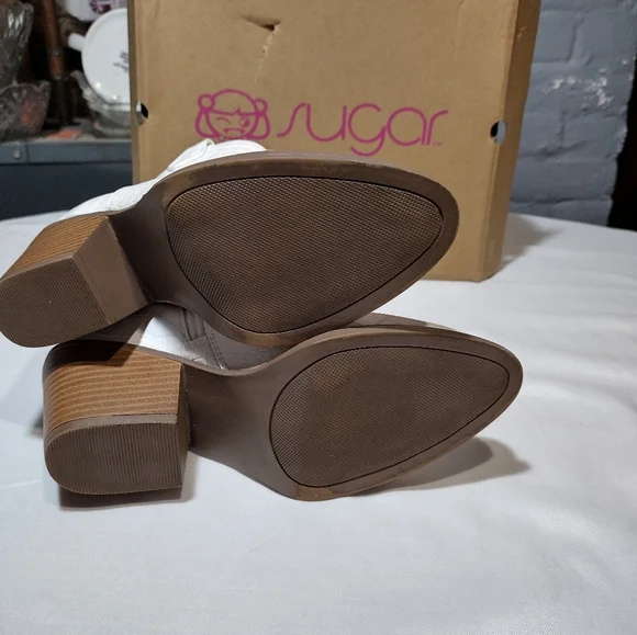 Sugar Tula Vegan Leather Snake Skin Pointed Toe Western Ankle Boots - Picture 2 of 16